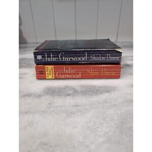 Julie Garwood Buchanan-Renard-MacKenna Novel Bundle:‎ Slow Burn & Shadow Dance
